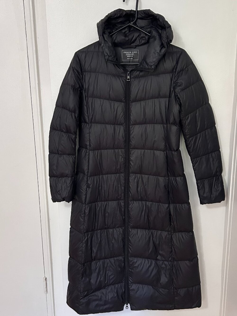 Uniqlo Jacket Womens size M Black Ultra Light Down Hooded Puffer Longline Coat